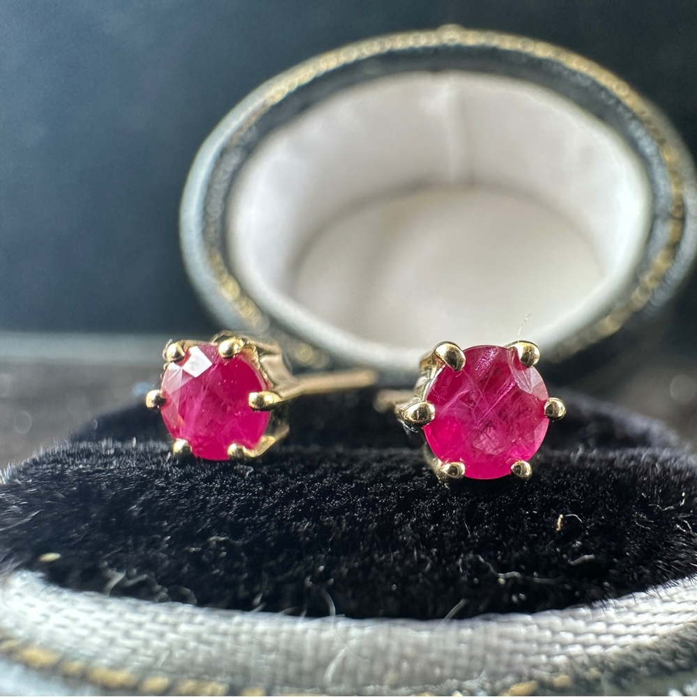 Stunning 14k Yellow Gold Round Natural Red Ruby Six Prong Stud Earrings